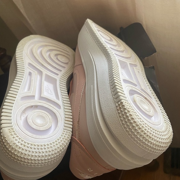 Nike Airforce 1 PLT.AF.ORM pink 9.5W - Picture 7 of 8